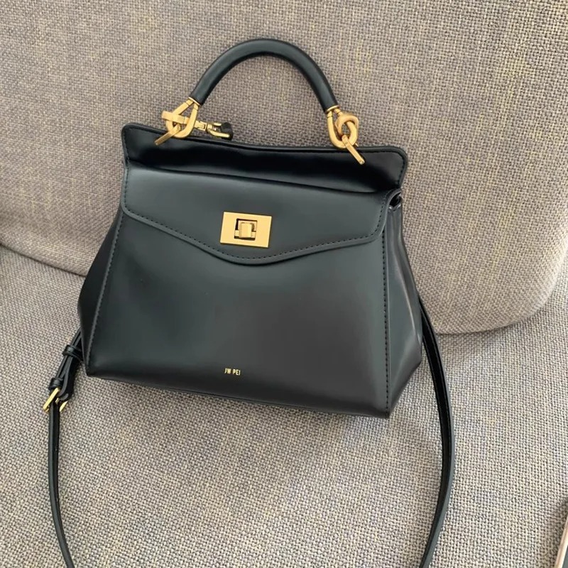 2026 JW PEI Pillow Bag, Lock B – Luxury Bags That Are Affordable recenzja i cena