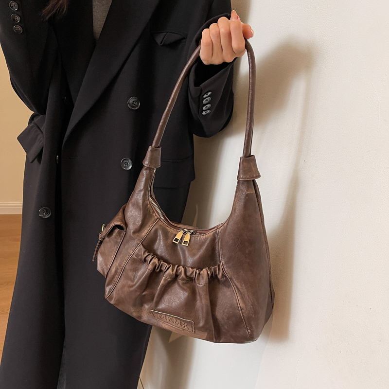 Distressed Vintage Shoulder Ba – Luxury Bags Consignment recenzja i cena