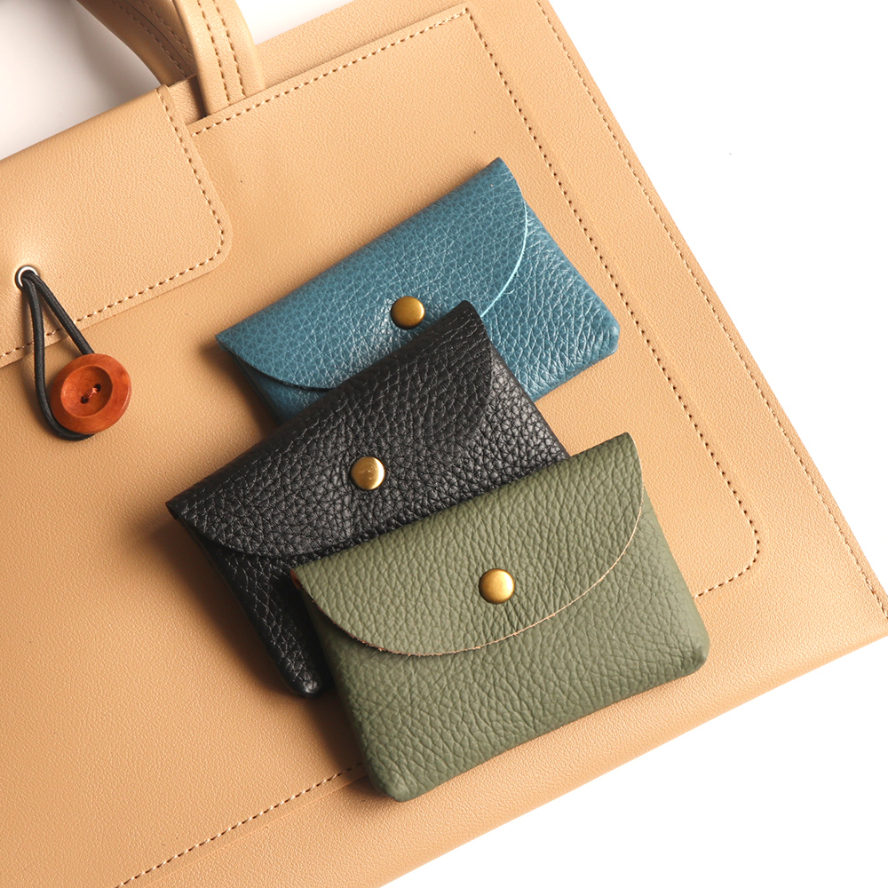 Custom Letters Small Card Hold – Luxury Bags Consignment recenzja i cena
