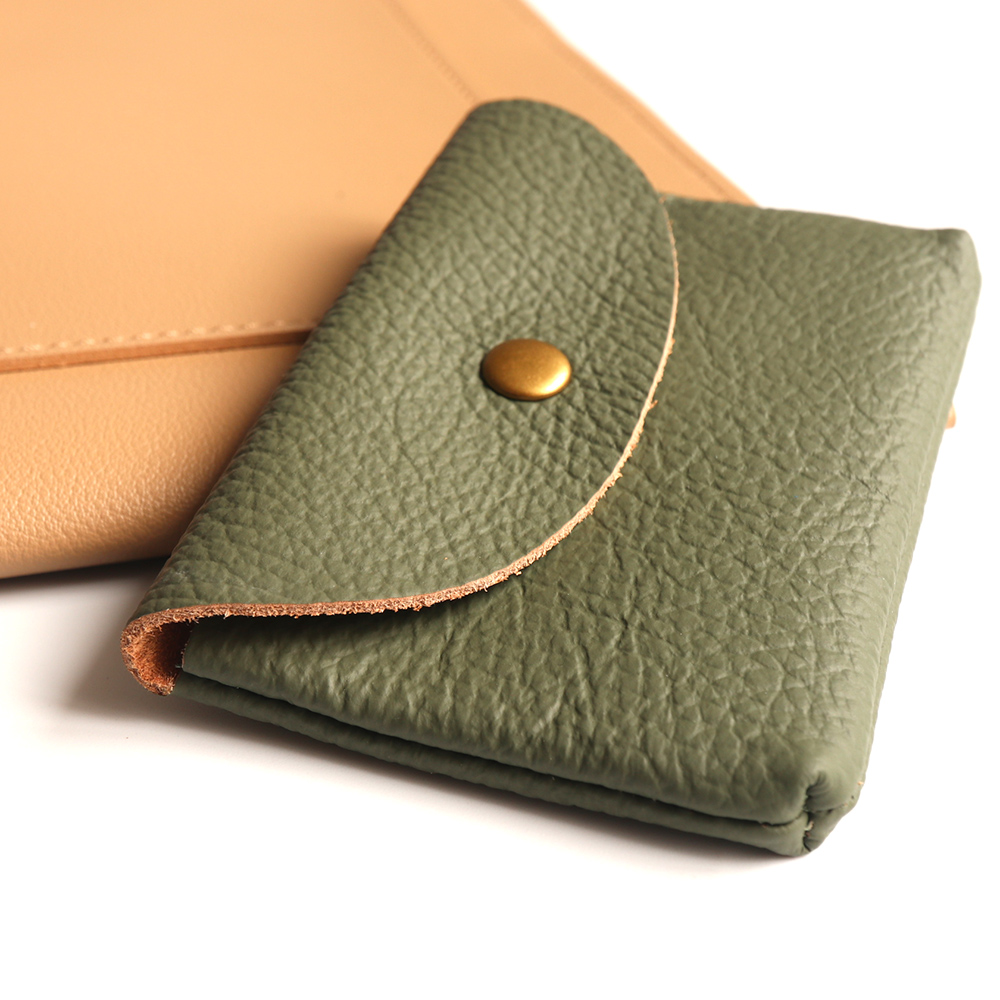 Custom Letters Small Card Hold – Luxury Bags Consignment recenzja i cena