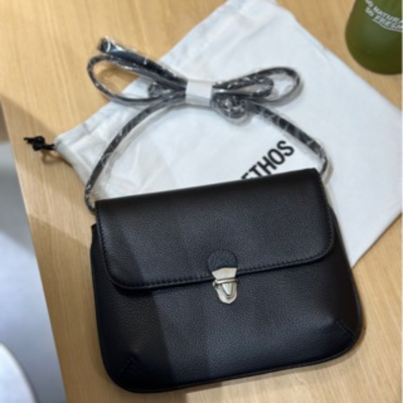 Soft Genuine Leather With Meta – Half Moon Bag Suede recenzja i cena