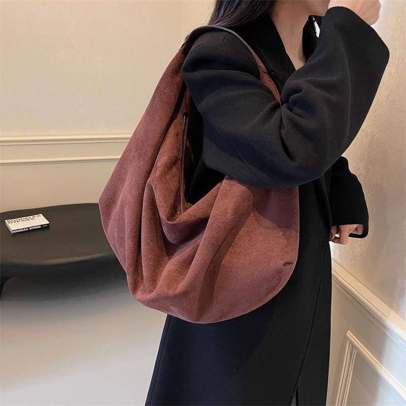 Women Half Moon Bags Large Cap – Half Moon Bag Suede recenzja i cena