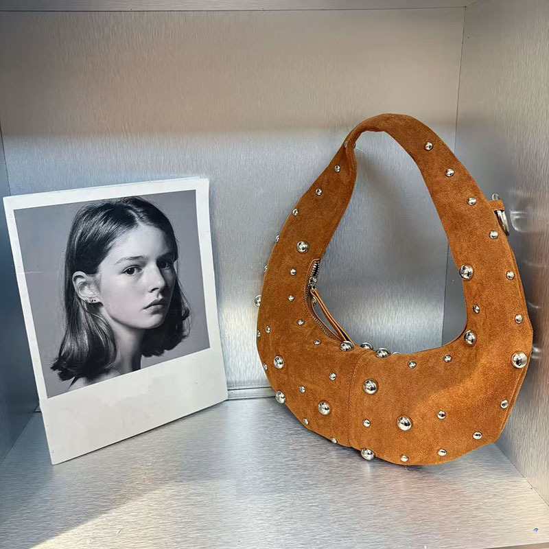 Vintage Rivet Faux Suede Halfm – Half Moon Bag Suede recenzja i cena