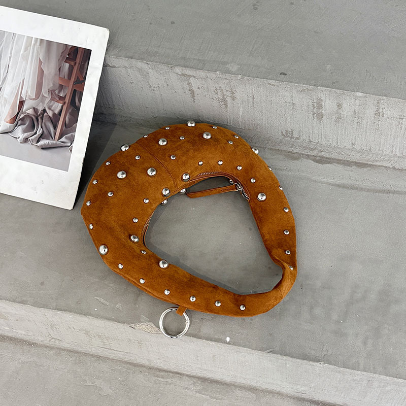 Vintage Rivet Faux Suede Halfm – Half Moon Bag Suede recenzja i cena