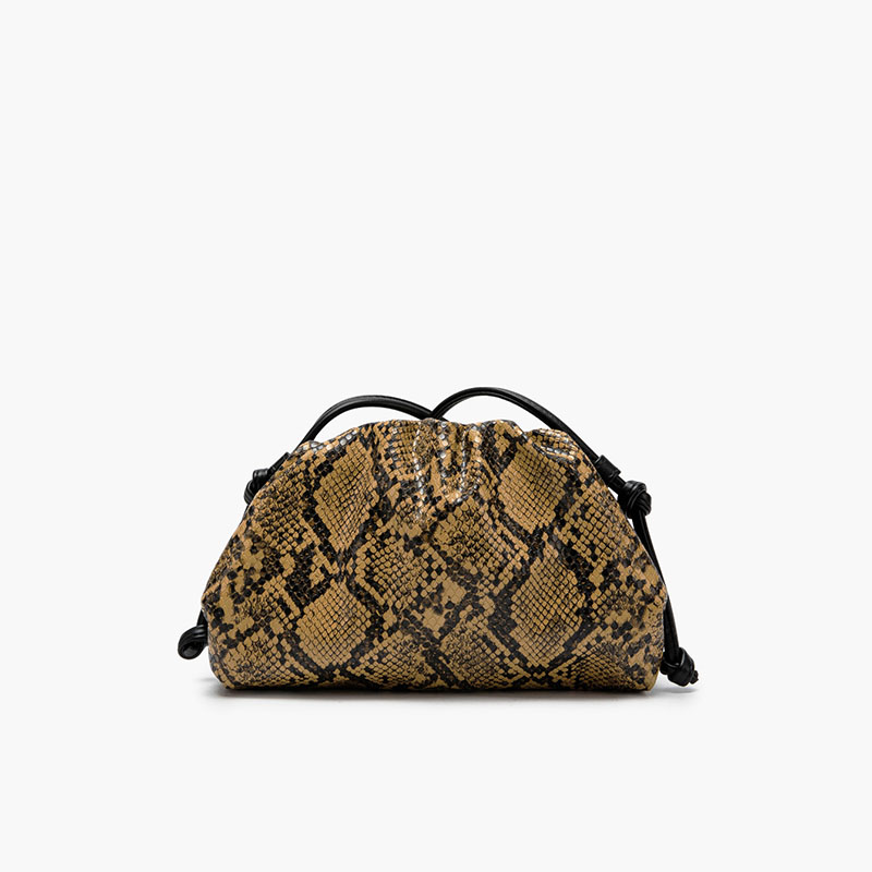 Ruched Serpentine Dumpling Bag – Luxury Bags Consignment recenzja i cena