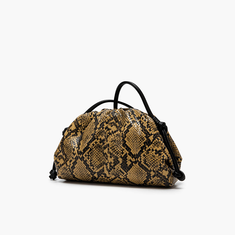 Ruched Serpentine Dumpling Bag – Luxury Bags Consignment recenzja i cena
